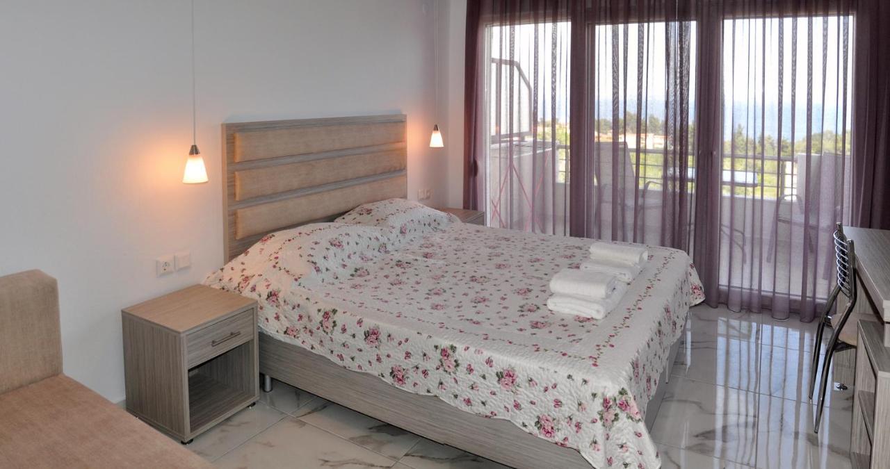 Valiant Sea Aparthotel Kriopigi Luaran gambar